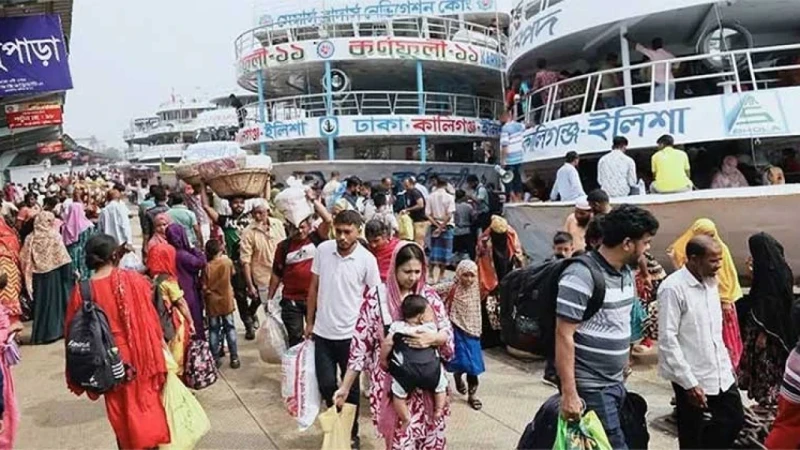 ঈদ শেষে রাজধানীতে ফিরছেন কর্মজীবী মানুষ